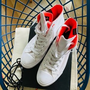 Converse Shield II Sneaker (Rain resistant) Unisex.